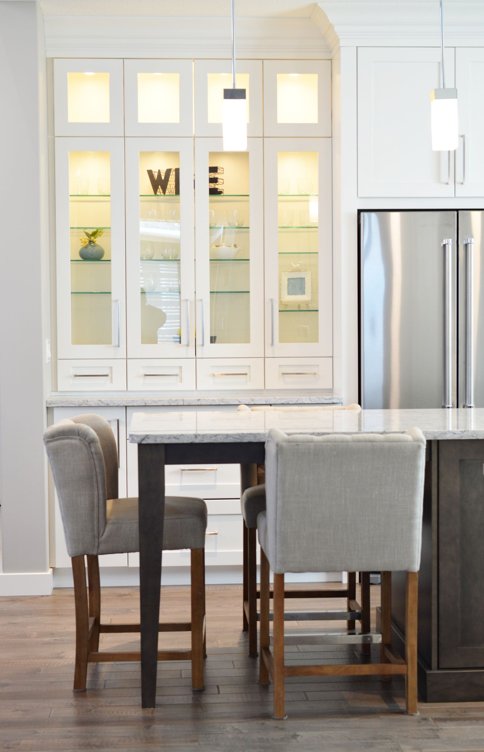 Bright, tidy South Florida kitchen with white cabinets